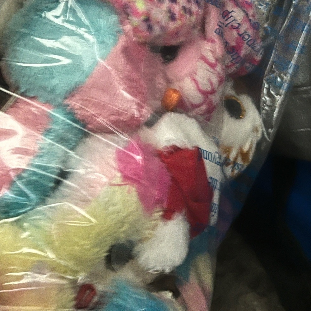 HUGE LOT OF 30 BEANIE BOOS STUFFED ANIMALS